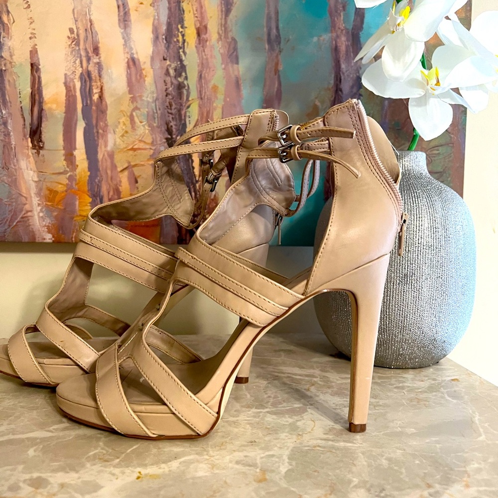 Open toe heeled sandals